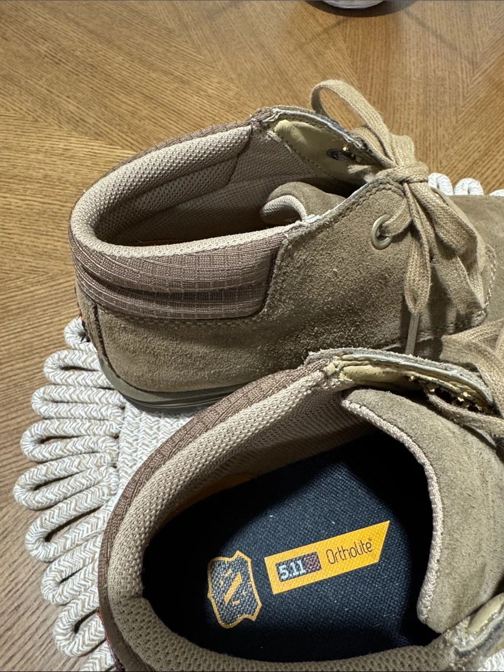 5.11 tactical mens 9.5 coyote dark tan pursuit cukka suede leather boots EUC